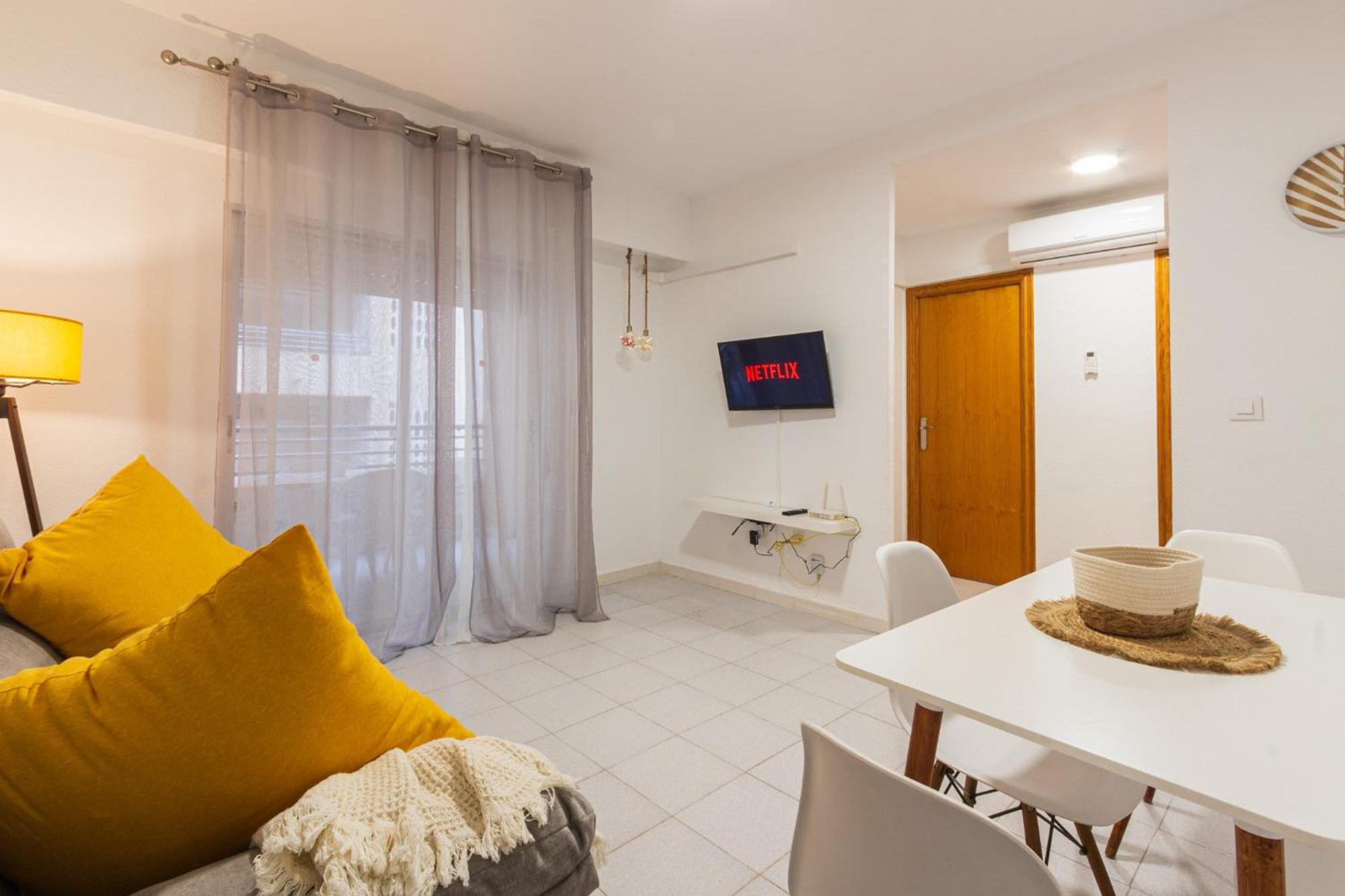 Menabrea Holiday House Near The Beach And Airport Santa Pola Εξωτερικό φωτογραφία